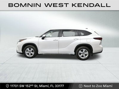 2025 Toyota Highlander LE