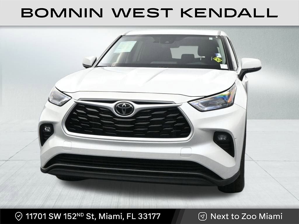 2025 Toyota Highlander LE