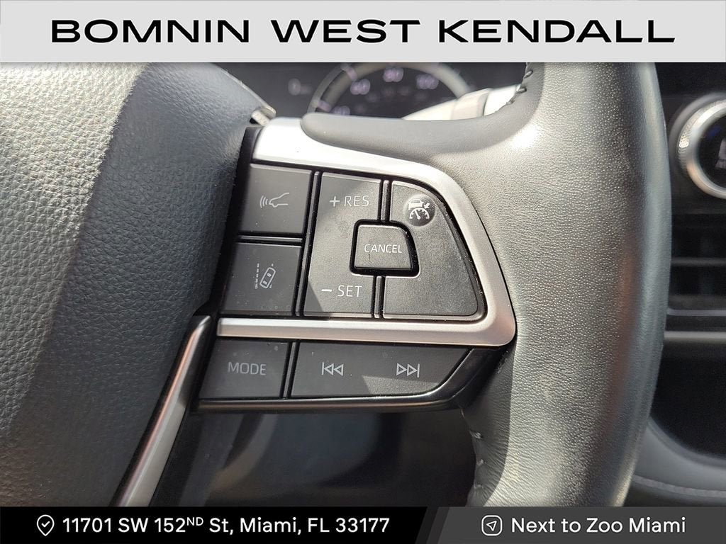 2024 Toyota Highlander LE