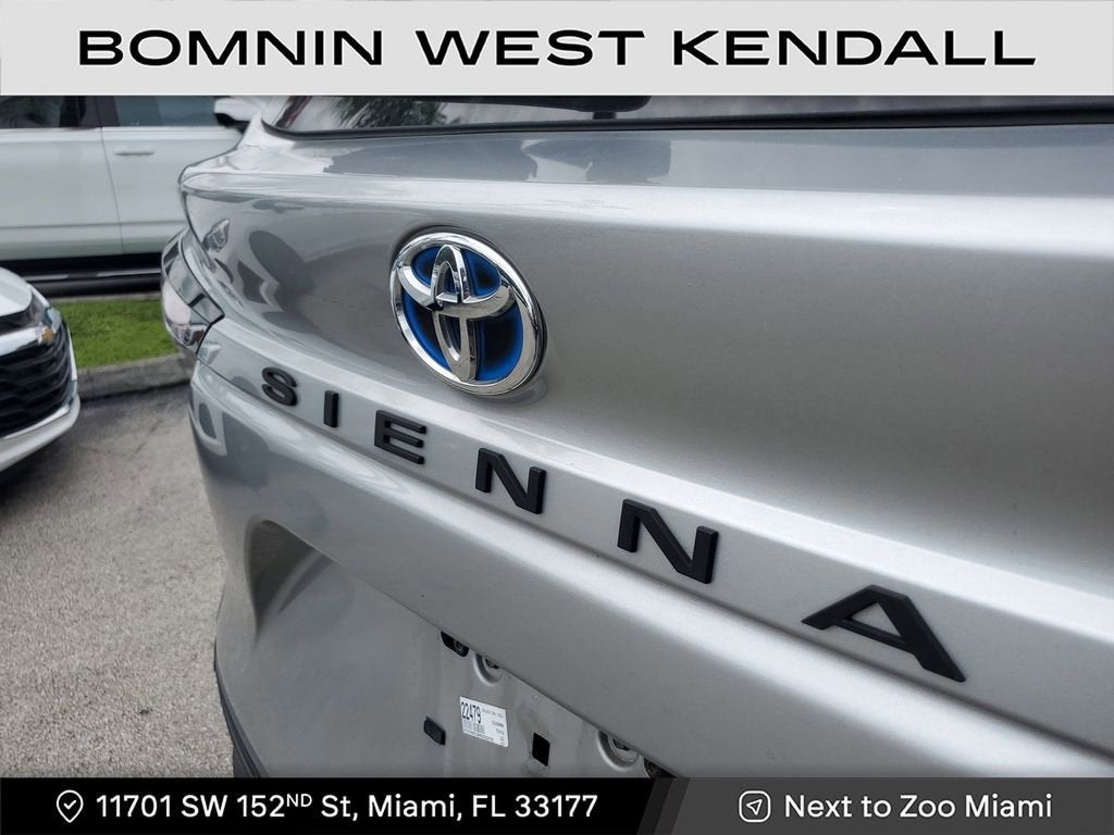 2021 Toyota Sienna XLE