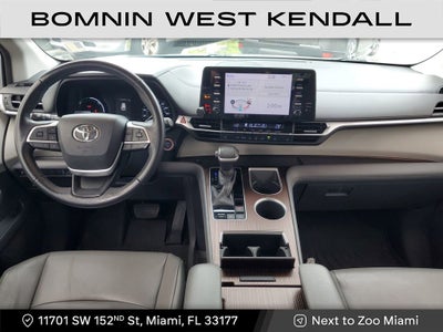 2021 Toyota Sienna XLE