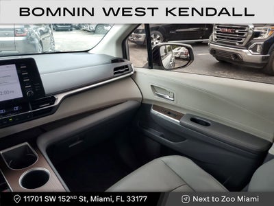 2021 Toyota Sienna XLE