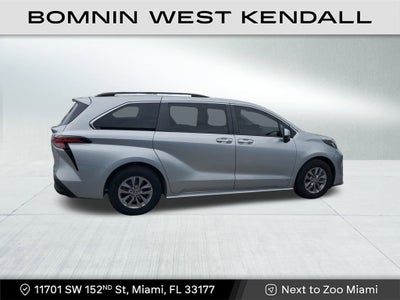2021 Toyota Sienna XLE