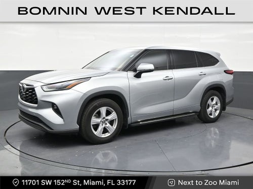 2022 Toyota Highlander LE