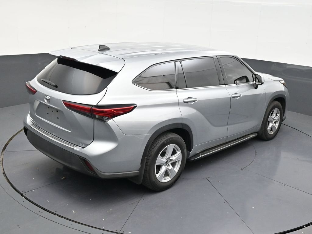 2022 Toyota Highlander LE