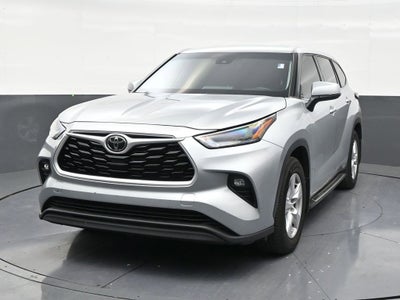 2022 Toyota Highlander LE