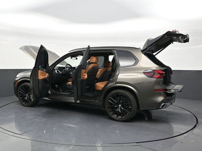 2025 BMW X5 M60i
