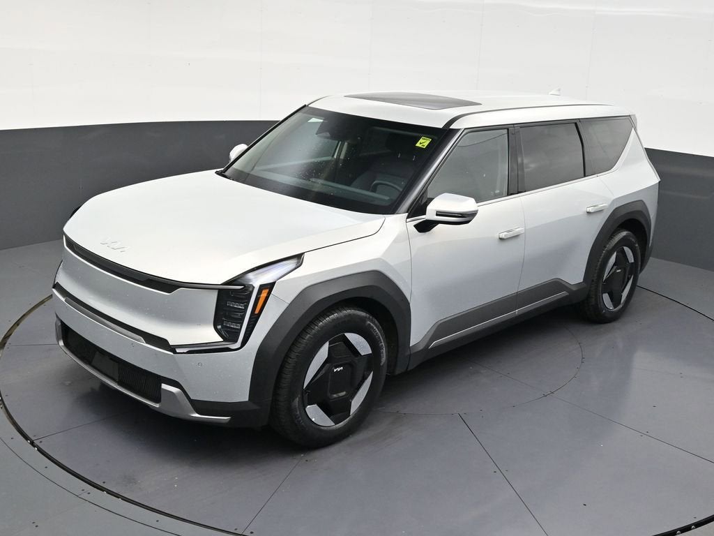 2026 Kia EV9 Light Long Range