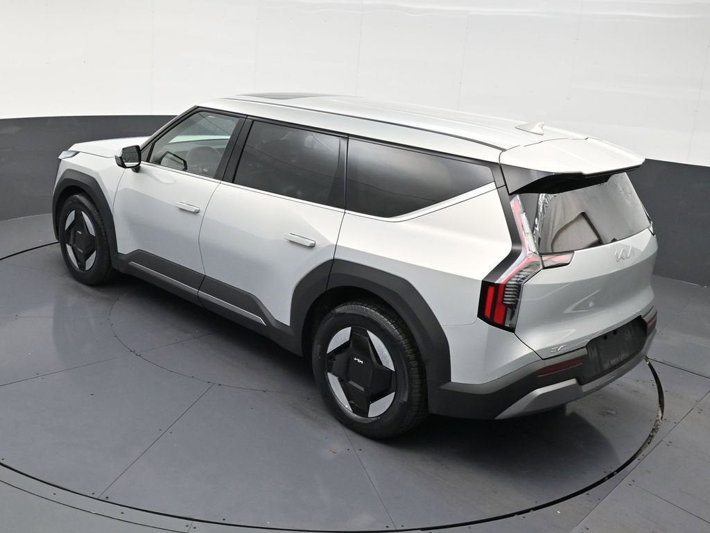 2026 Kia EV9 Light Long Range