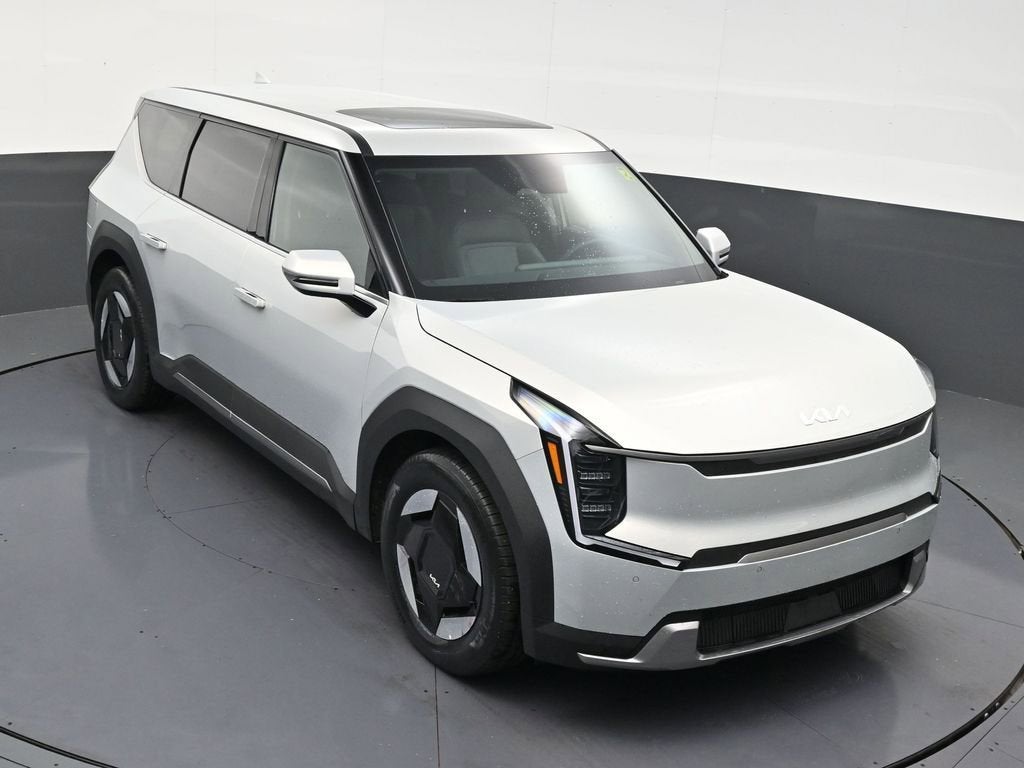 2026 Kia EV9 Light Long Range