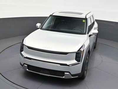 2026 Kia EV9 Light Long Range