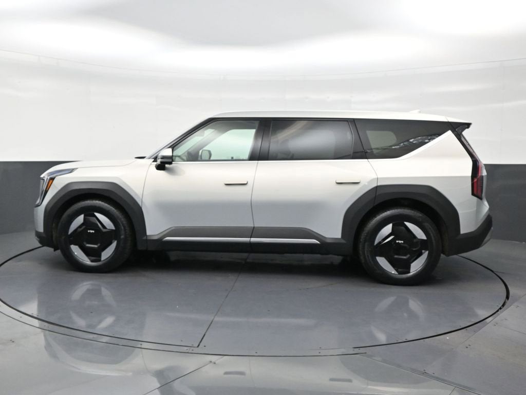 2026 Kia EV9 Light Long Range