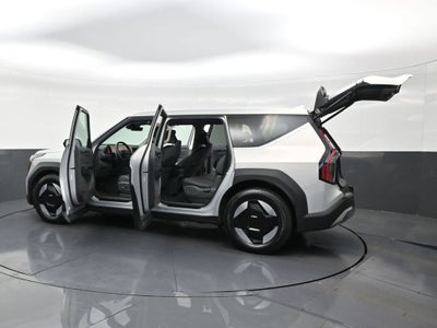 2026 Kia EV9 Light Long Range