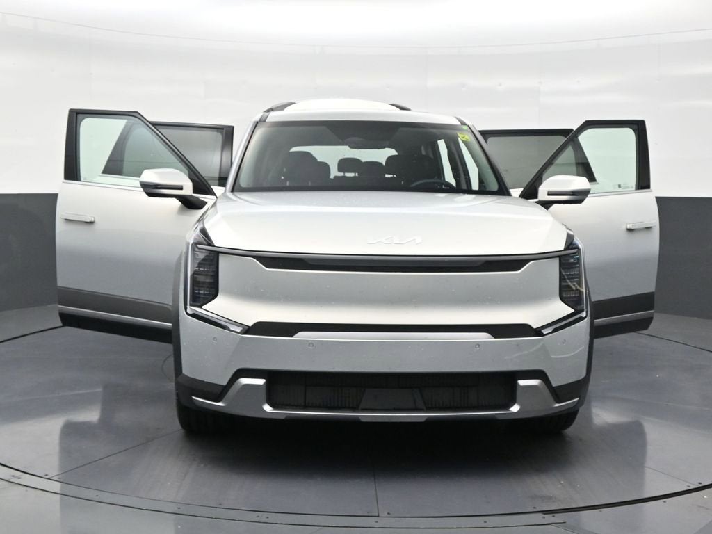 2026 Kia EV9 Light Long Range