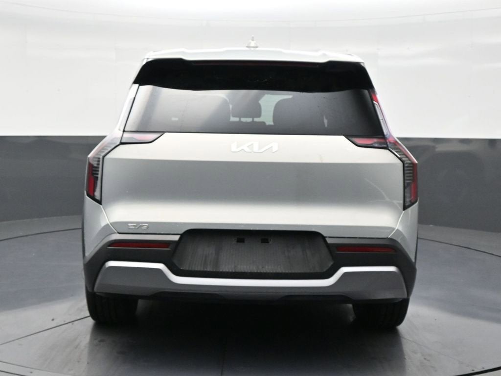2026 Kia EV9 Light Long Range