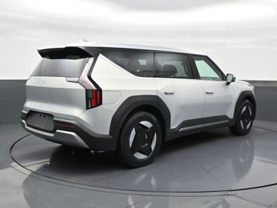 2026 Kia EV9 Light Long Range