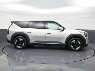 2026 Kia EV9 Light Long Range