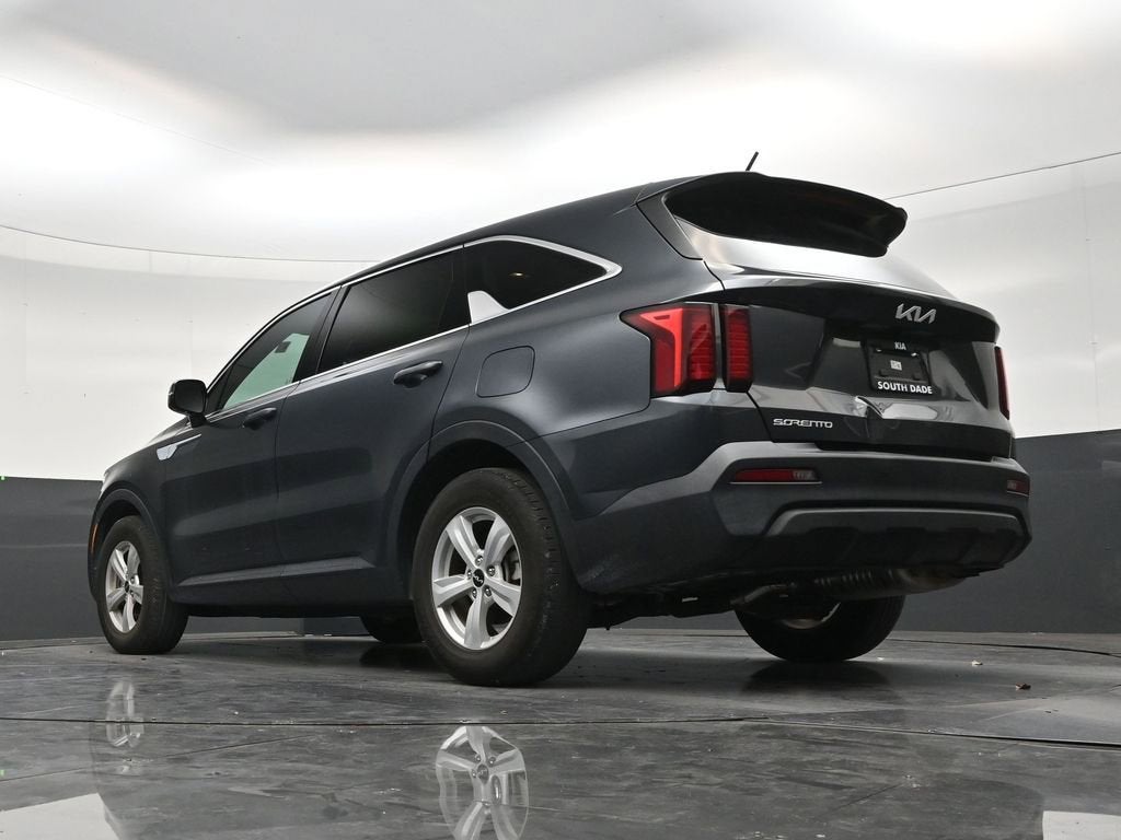 2023 Kia Sorento LX