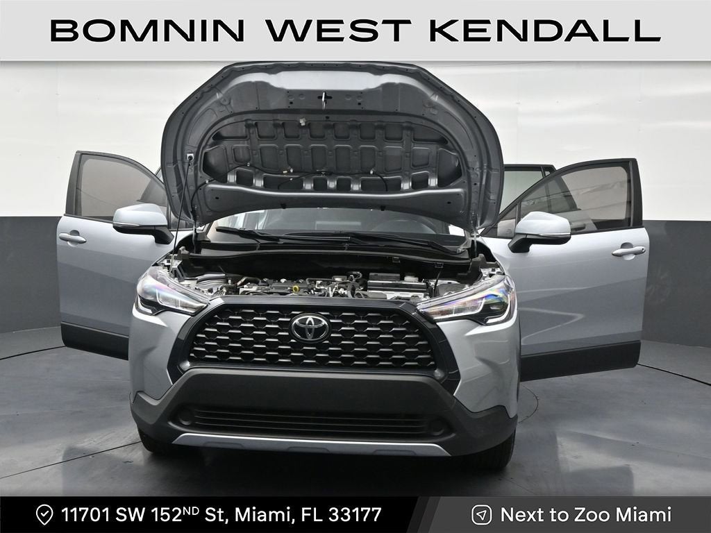 2024 Toyota Corolla Cross LE