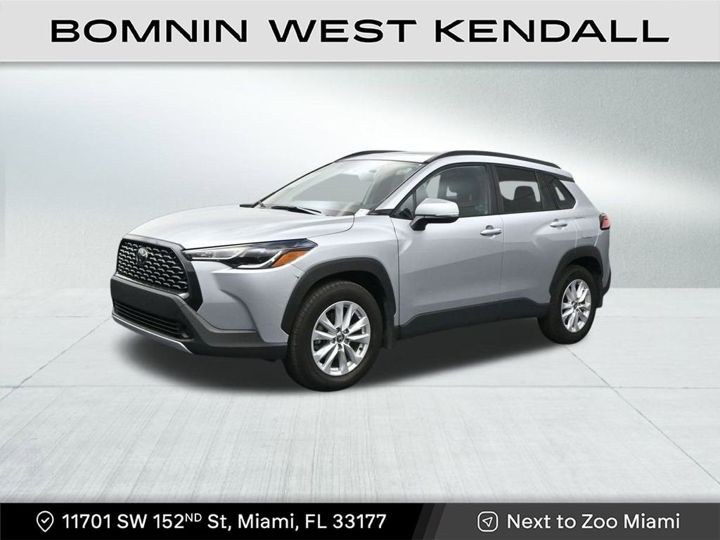 2024 Toyota Corolla Cross LE