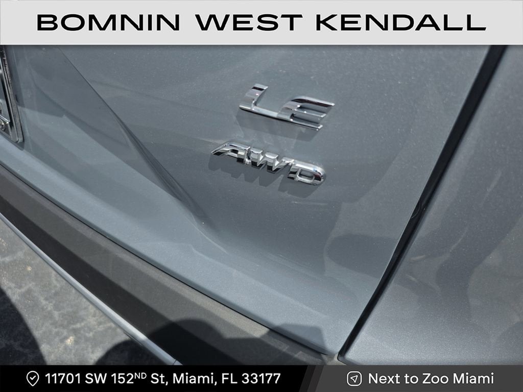 2024 Toyota Corolla Cross LE