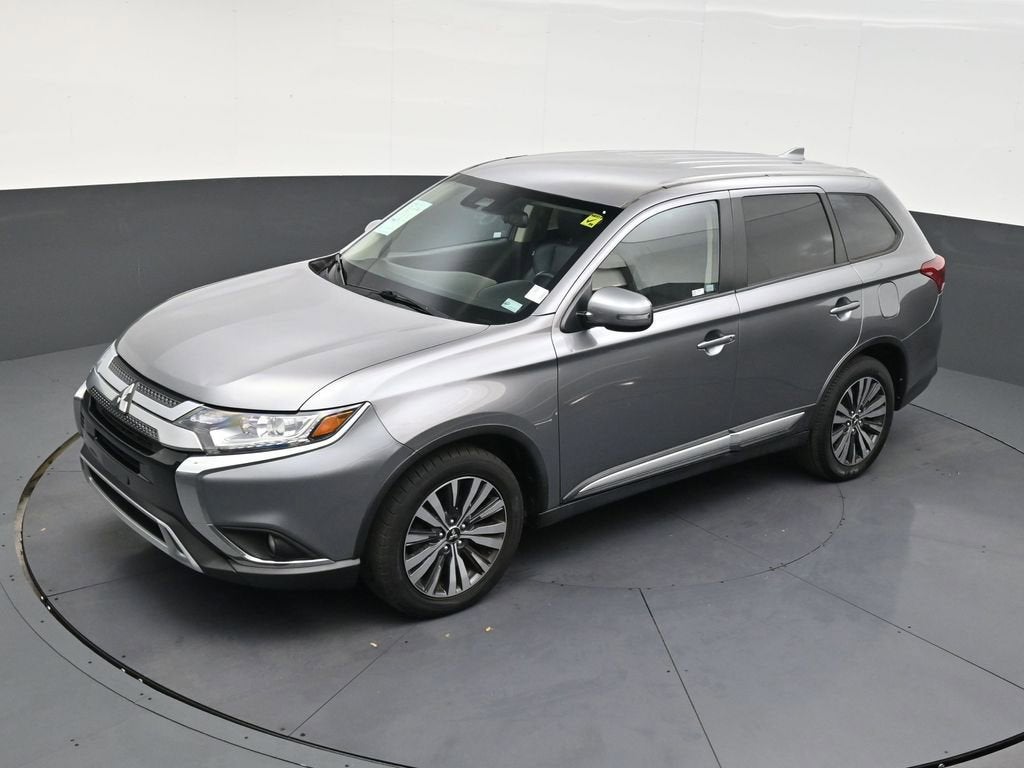 2020 Mitsubishi Outlander SE
