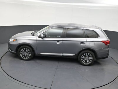 2020 Mitsubishi Outlander SE