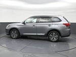 2020 Mitsubishi Outlander SE