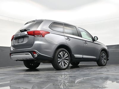 2020 Mitsubishi Outlander SE