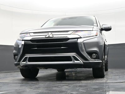 2020 Mitsubishi Outlander SE