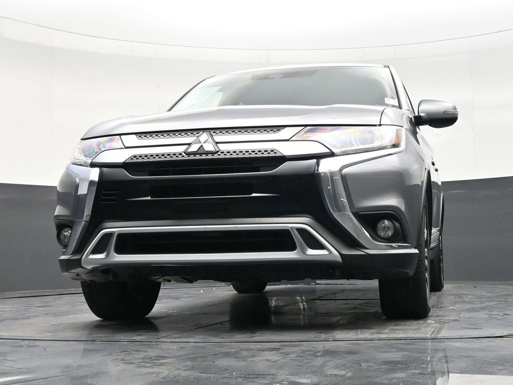 2020 Mitsubishi Outlander SE