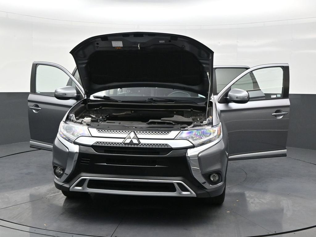 2020 Mitsubishi Outlander SE