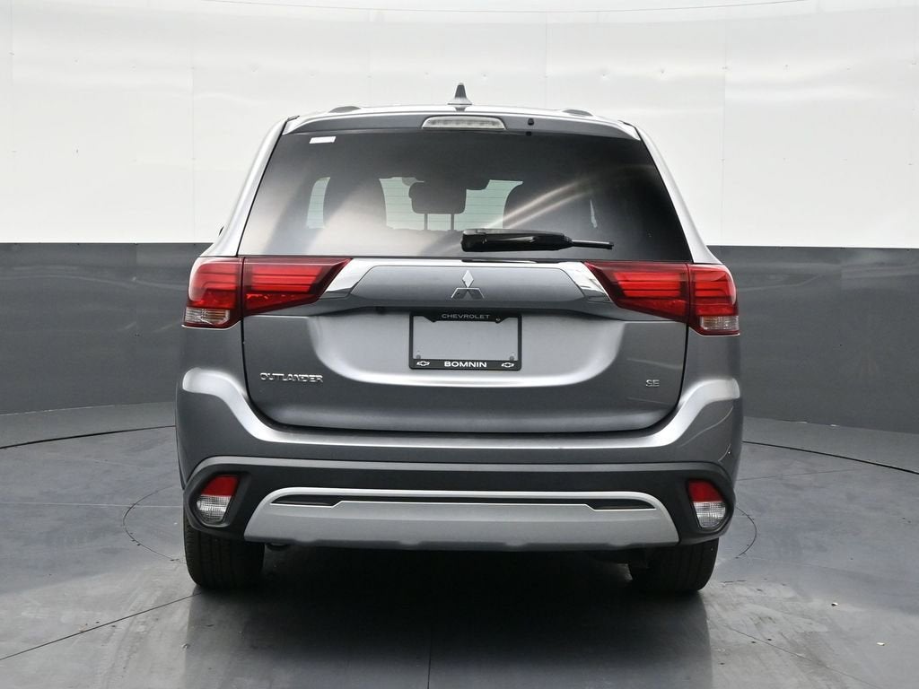 2020 Mitsubishi Outlander SE