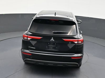2022 Mitsubishi Outlander ES