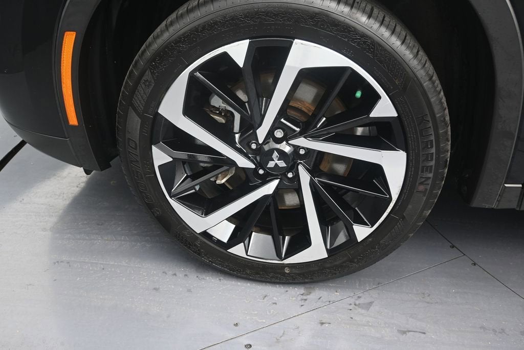 2022 Mitsubishi Outlander ES