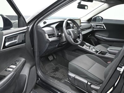 2024 Mitsubishi Outlander ES