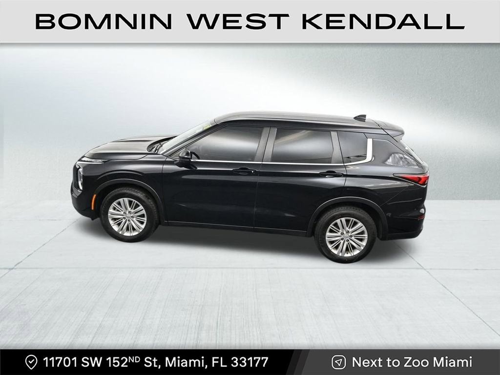 2024 Mitsubishi Outlander ES