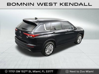 2024 Mitsubishi Outlander ES