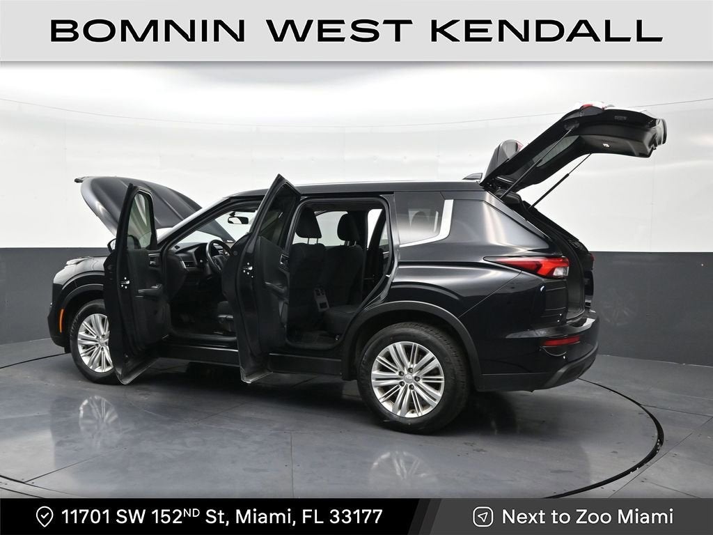 2024 Mitsubishi Outlander ES