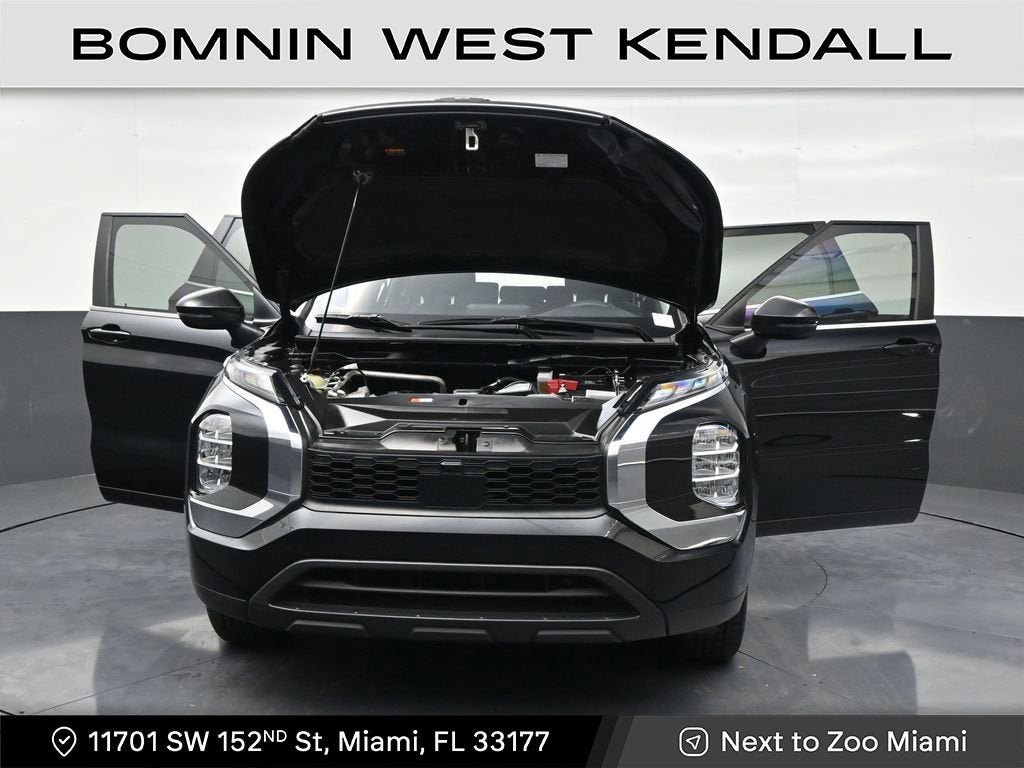 2024 Mitsubishi Outlander ES