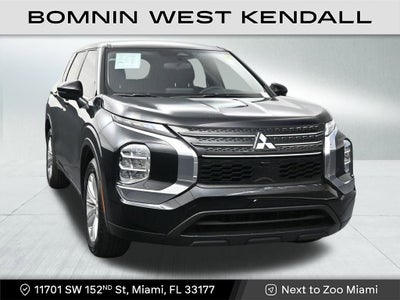 2024 Mitsubishi Outlander ES