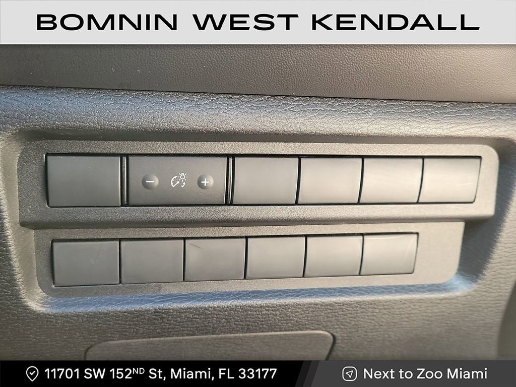 2024 Mitsubishi Outlander ES