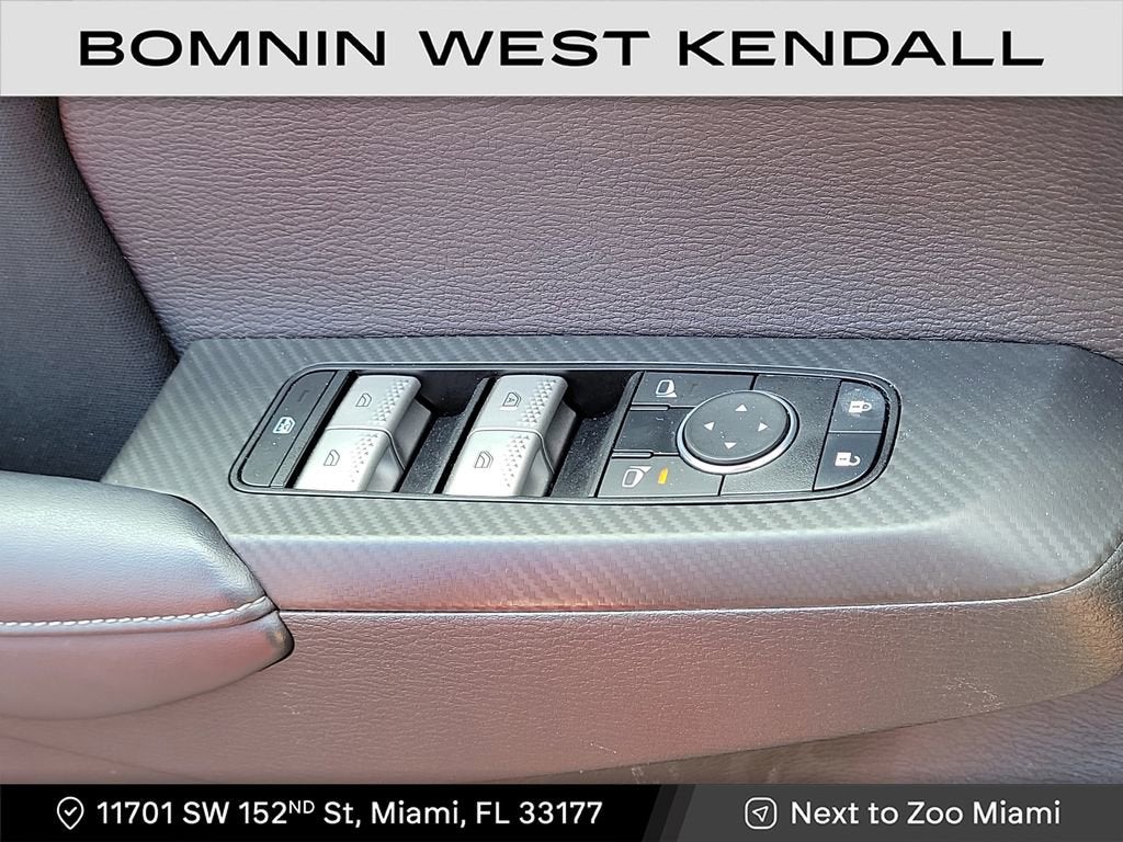 2024 Mitsubishi Outlander ES