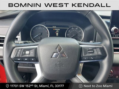 2024 Mitsubishi Outlander ES