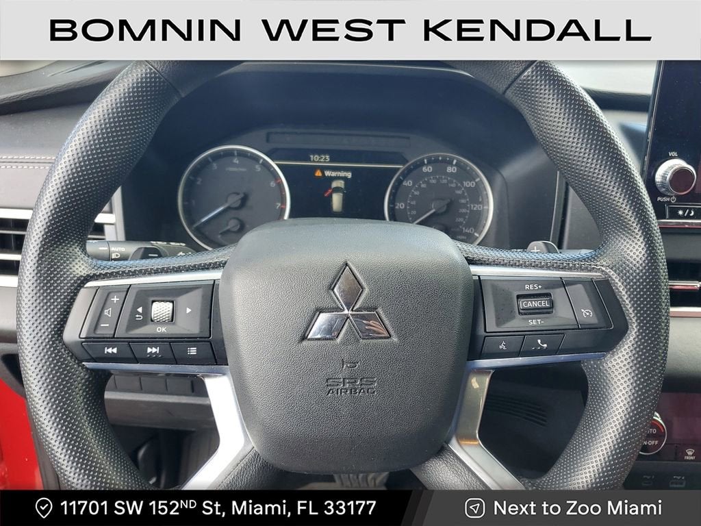 2024 Mitsubishi Outlander ES