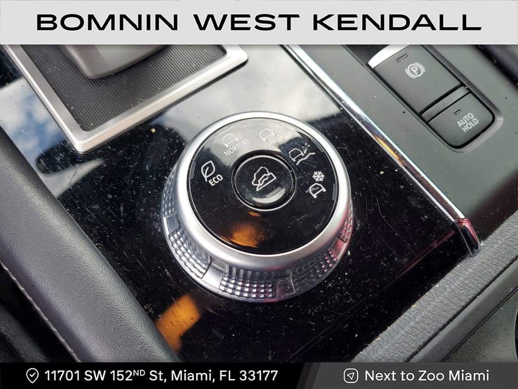 2024 Mitsubishi Outlander ES