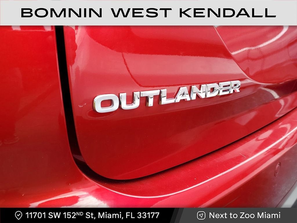 2024 Mitsubishi Outlander ES