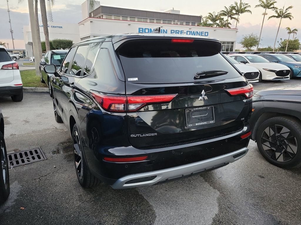 2024 Mitsubishi Outlander SE