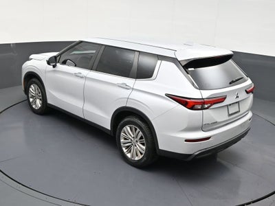 2022 Mitsubishi Outlander ES