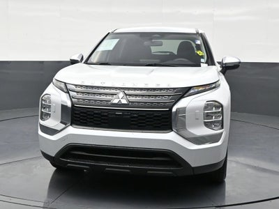 2022 Mitsubishi Outlander ES